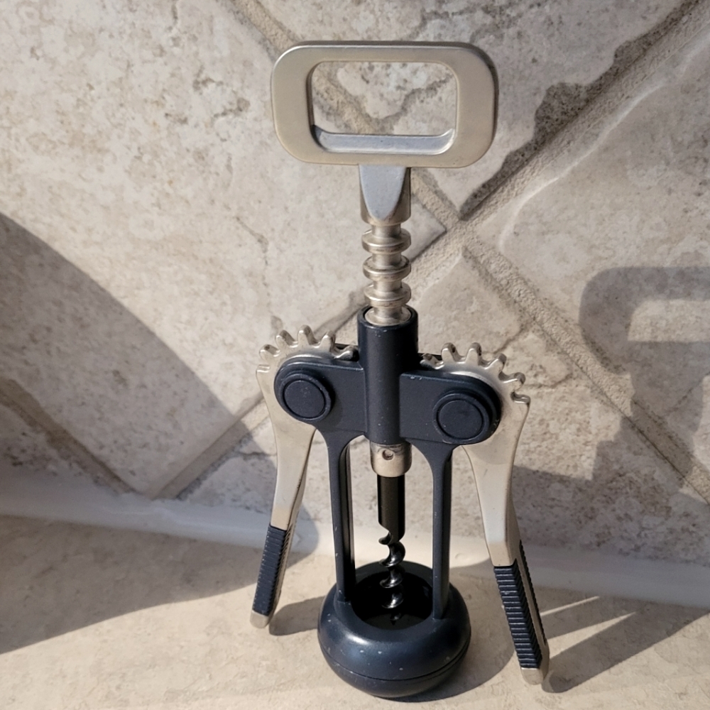 Startfrit Silver and Navy Blue Wing Corkscrew